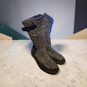 Abeo Gray Knit Mid-Calf Boots with Black Accents